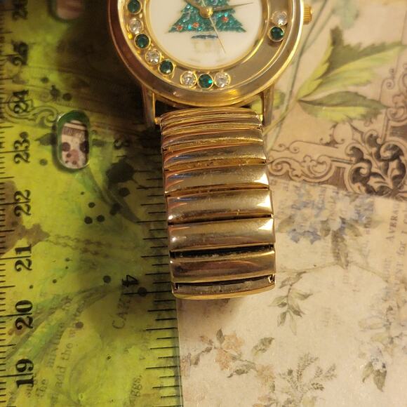 Vintage Watches TMZ Christmas Tree Watch Gold Stretch Band Japan Quartz Holiday - Picture 10 of 10